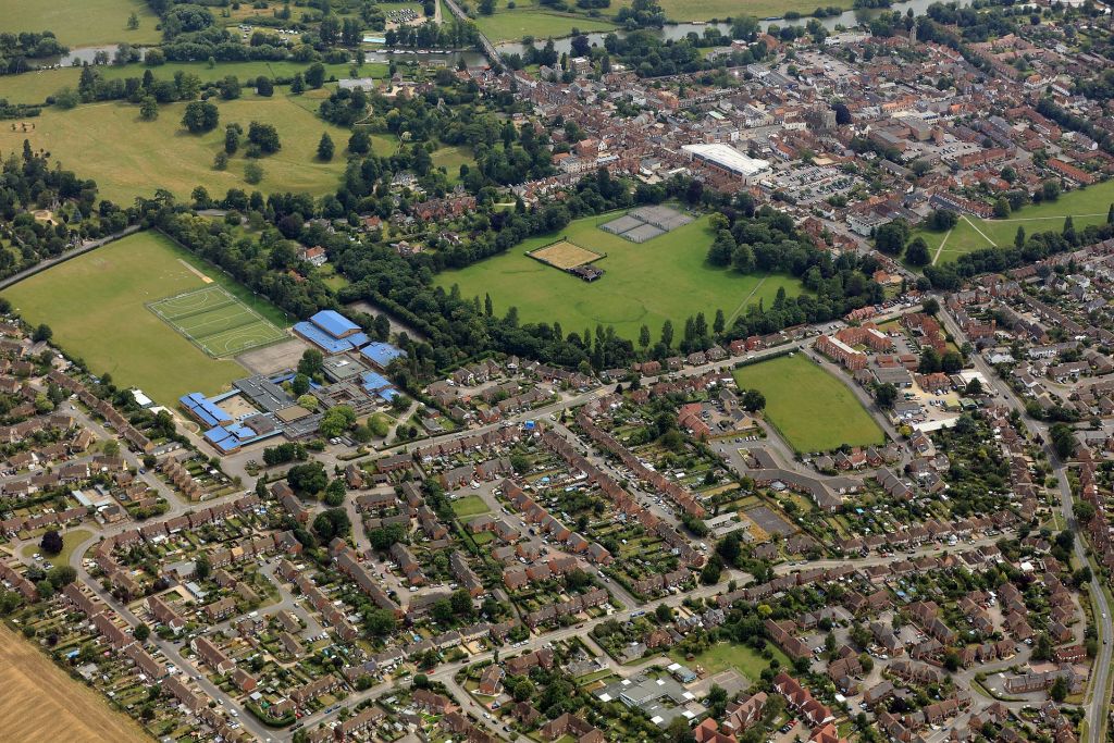 Wallingford School and town